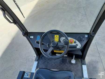 Rebocador - Hyster MT70 (5)