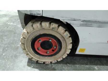 El truck - 4 hjulet 2016  Unicarriers 1Q2L25Q (8)