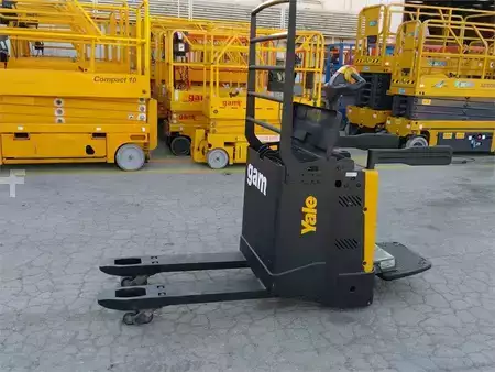 Stacker pedestre - Yale MP20X FBW (2)