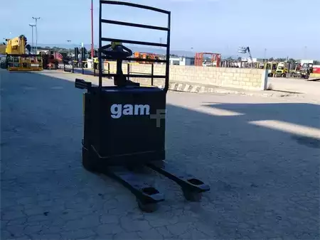 Stacker pedestre - Yale MP20X FBW (7)