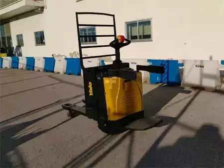 Stacker pedestre - Yale MP20X FBW (9)