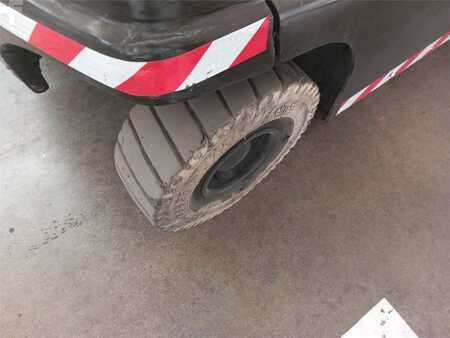 Carrelli elettrici 4 ruote 2019  Hyster J2.5XN (11)
