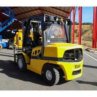 Wózki widłowe diesel 2018  Yale GDP40VX6 E2171 (8)