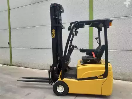 Miscelaneo - Yale ERP15VT (2)