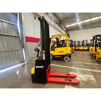Pinontavaunu 2021  Hyster S1.0E (3)
