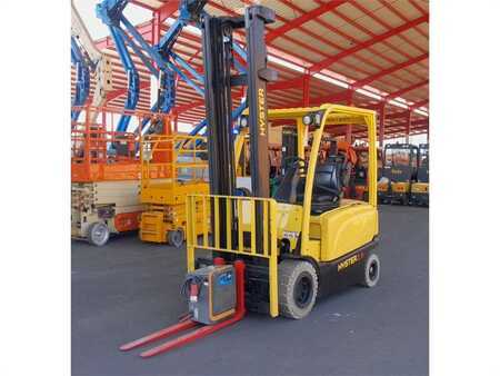 4-wiel elektrische heftrucks 2019  Hyster J2.5XN (2)