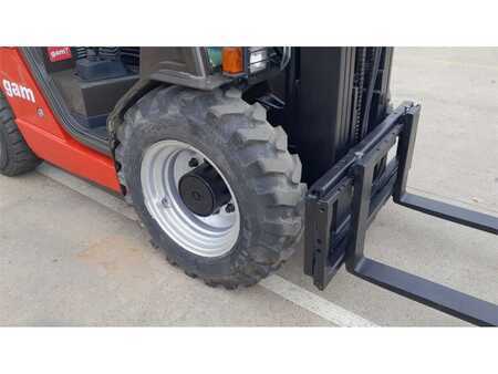 Wózek terenowy - Manitou MH25-4T (11)