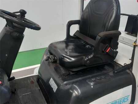 Diesel truck 2016  Unicarriers YG1D2A30Q (4)