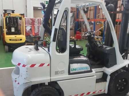 Diesel truck 2016  Unicarriers YG1D2A30Q (5)