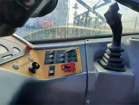 Teleskopstapler-Starr 2018  Haulotte HTL 4014 (5)