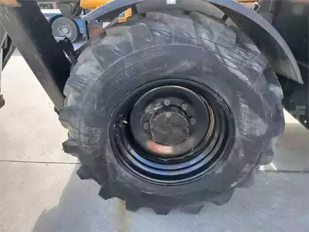 Teleskopstapler-Starr 2018  Haulotte HTL 4014 (8)