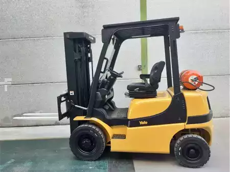 LPG heftrucks - Yale GLP20MX (1)
