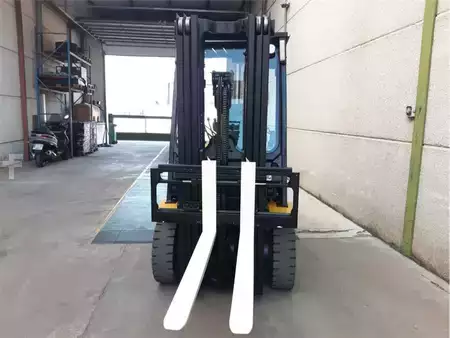 LPG heftrucks - Yale GLP20MX (2)