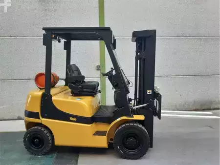 LPG heftrucks - Yale GLP20MX (3)