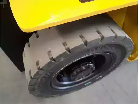 LPG heftrucks - Yale GLP20MX (7)