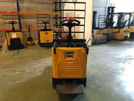 Electric Pallet Trucks 2020  Hyster P2.0S FBW (4)