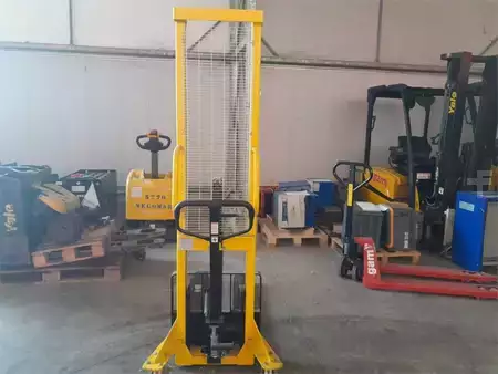 Stoccatori 2021  Yale 3166100 (2)