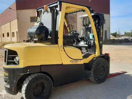 Gázüzemű targoncák 2020  Hyster H4.5FT6 (3)