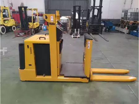 Recogepedido vertical 2014  Yale MO10E AC (1)