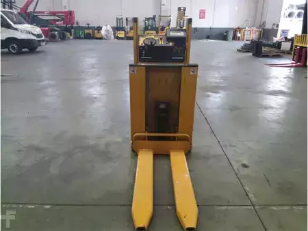 Recogepedido vertical 2014  Yale MO10E AC (4)