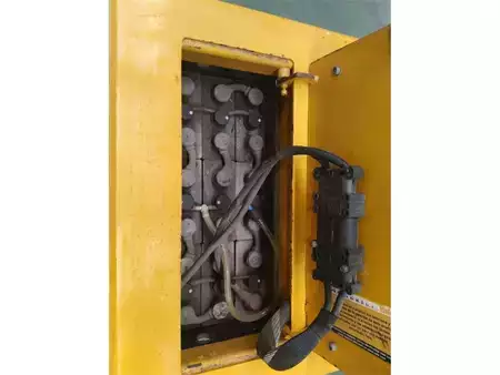 Recogepedido vertical 2014  Yale MO10E AC (7)