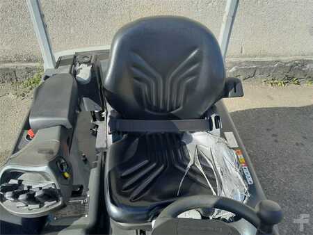 El Truck - 4-hjul 2017  Nissan JAG1N1L20Q (6)