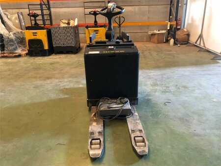 Niederhubwagen 2018  Yale MP20X FBW (2)