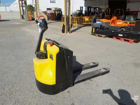 Elektromos emelőkocsik 2017  Yale MP20 (1)