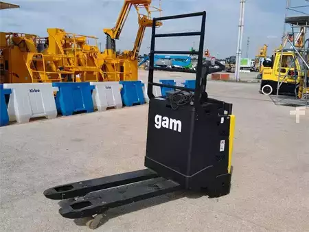 Nízkozdvižný vozík - Hyster P2.0S FBW (3)