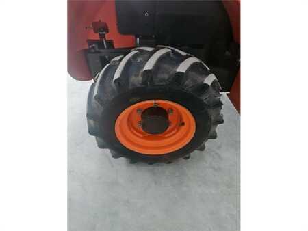 Terrængående truck - Ausa C250HX4 (13)