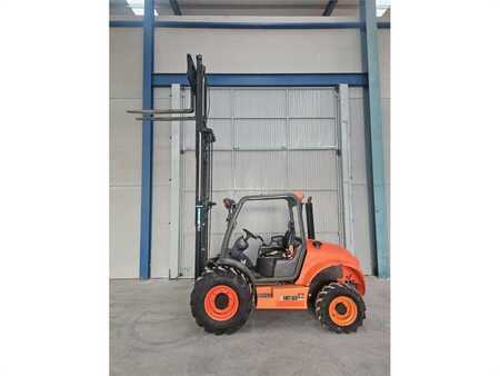 Terrængående truck - Ausa C250HX4 (2)