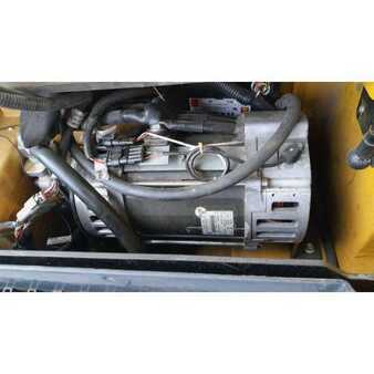 Electric - 4 wheels - Yale ERP 16 VF LWB (16)