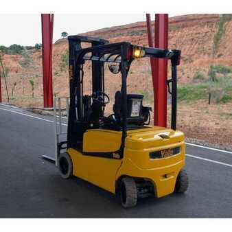 Electric - 4 wheels - Yale ERP 16 VF LWB (8)