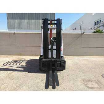 Treibgasstapler - Still RC40-25 (2)