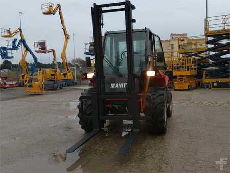 Carretilla todoterreno - Manitou M26-4 (3)
