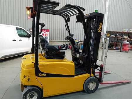Eléctrico - 4 rodas 2017  Yale ERP18VF (3)