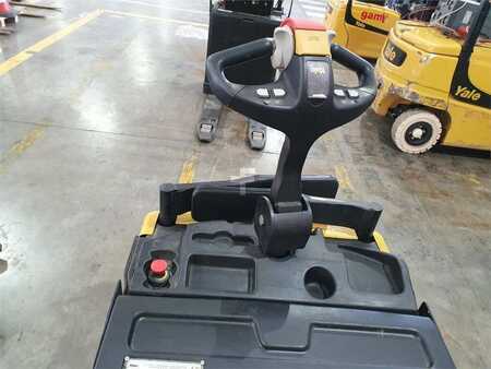 Niederhubwagen 2016  Yale MP20X FBW (5)