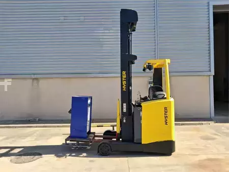 Chariots à mât rétractable - Hyster R1.4 (1)