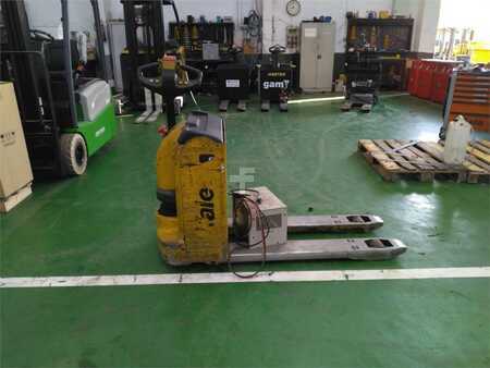 El-pallevogn 2010  Yale MP20 (3)