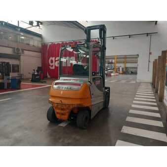 Eléctrica de 4 ruedas - Still RX 60-35 (5)