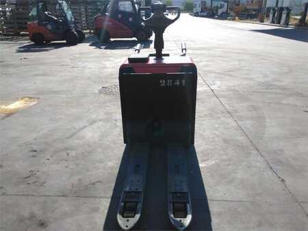 Transpallet elettrici 2011  Toyota LPE240/S (2)