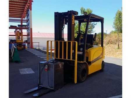 Eléctrico - 4 rodas - Yale ERP30VL (1)