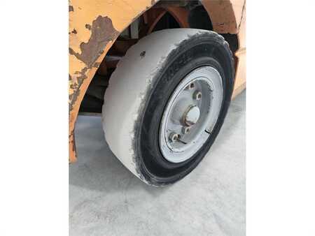 Diesel heftrucks - Kargo TH40W (14)