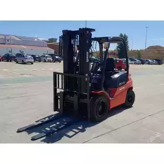 Diesel Forklifts - Manitou MI 30 D S2E3 (1)