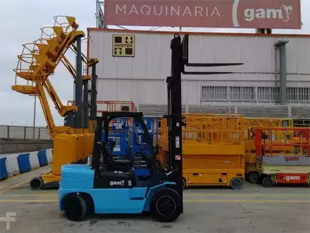 Chariots élévateurs diesel 2017  Utilev UT30P (9)