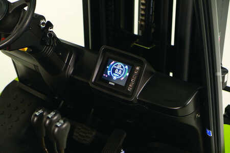 Diesel Forklifts 2019  Clark S25C (4)