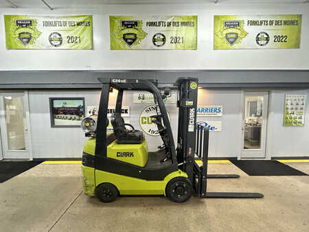 Diesel Forklifts 2018  Clark C20sCL (1)