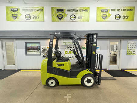 Propane Forklifts 2014  Clark C25CL (1)