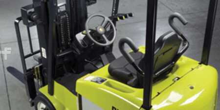 4 Wheels 2022  Clark ECX25 (3)