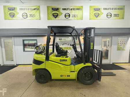 Diesel Forklifts 2025  Clark GTS 30L (1)